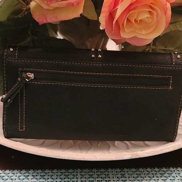 Nine west black wallet like new - Picture 2 of 3
